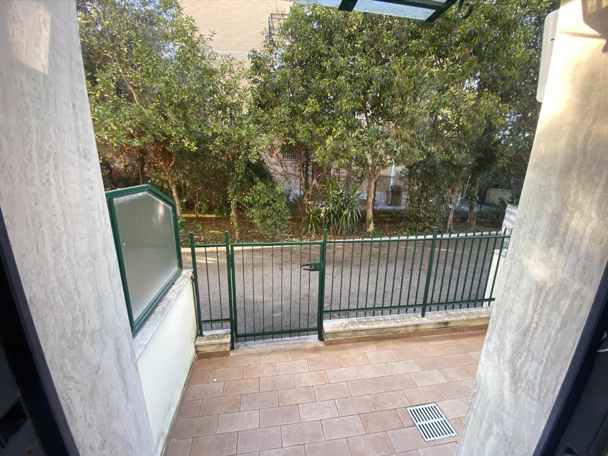 Appartamento Moderno A 15 Minuti Dal Centro Di Roma Exterior photo